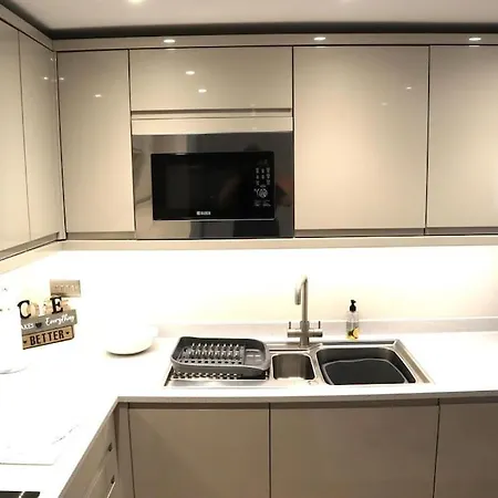 Onpoint - Fantastic 1 Bedroom Apt Central Leeds Apartment