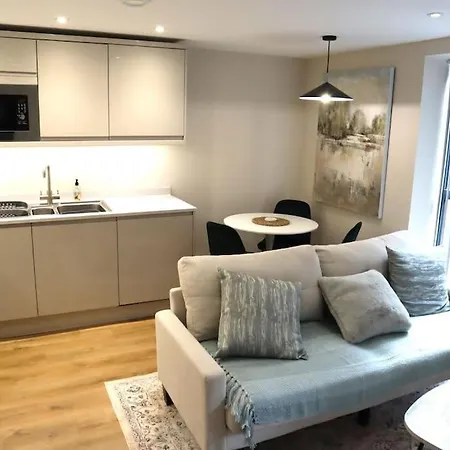 Onpoint - Fantastic 1 Bedroom Apt Central Leeds Apartment *